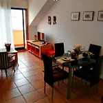 Aticos Con Terraza Vistas Urbanos 100 Playa Apartmán *