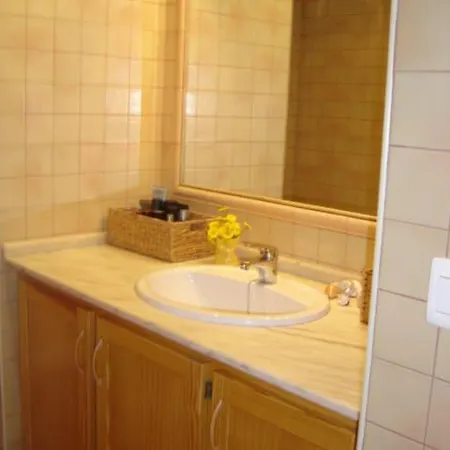 Apartamento áticos Con Terraza Vistas Urbanos 100 Playa